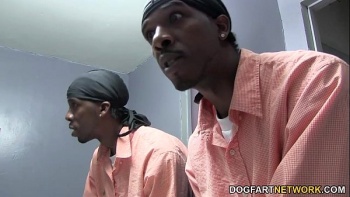 Анальная секс терапия для негритянки от доктора с большим хуем