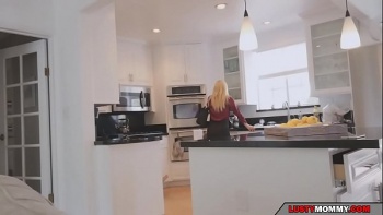 Порно жесткое кастинг портал домашнего порно