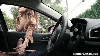 Ведь цыпочка по настоящему сексапильна