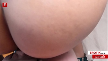 Разминая большие титьки