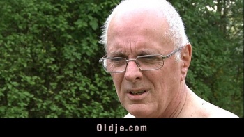 Очень жаркие телки работают письками