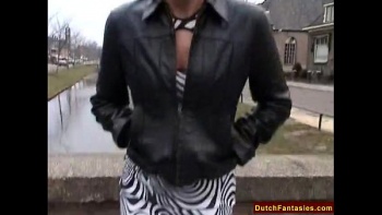 Мамки учат сыновей сексу