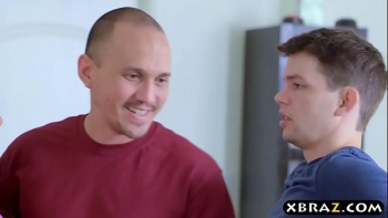 Похотливая жена трахнулась с мужем