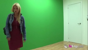 Люсия любит когда ее трахают вчетвером