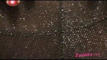 Видео как раздеваются и мастурбируют девушки