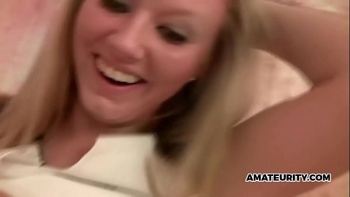 Славные бабенки ебутся как хотят