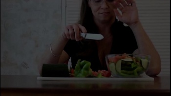 Смотреть видео бесплатно племянник