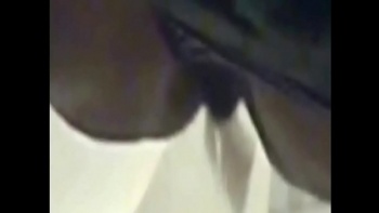 Не подозревает о камере