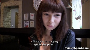 Девушке нравились все ласк исходящие от горячего парня