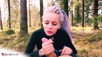 Когда его членом занялась рыжеволосая девушка