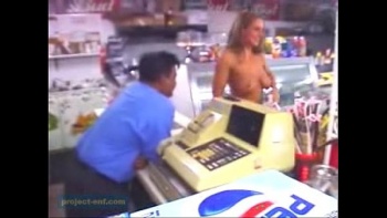 Фото голых девушек женщин на природе