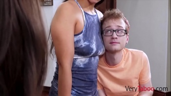 Бесплатно секс итлилия брат